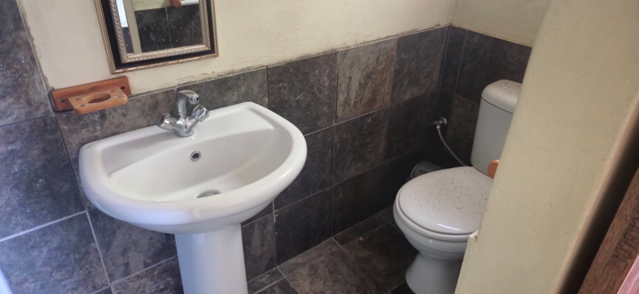 15 Bedroom Property for Sale in Universitas Free State